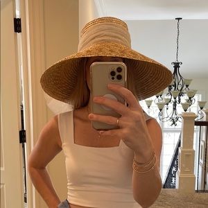 Eugenia Kim Mirabel hat Bridal collection